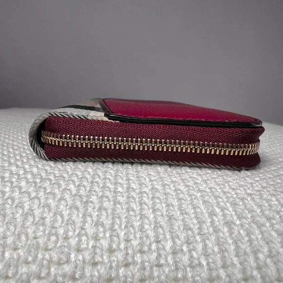 BURBERRY Elmore Horseferry Check leather Zip Around Wallet As is - Picture 6 of 13